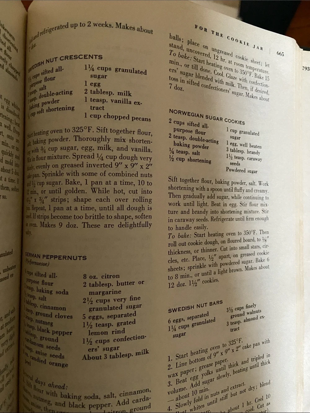 Vintage 60s 1960s Mid Century Goodhousekeeping Cookbook cookies dessert cake pie